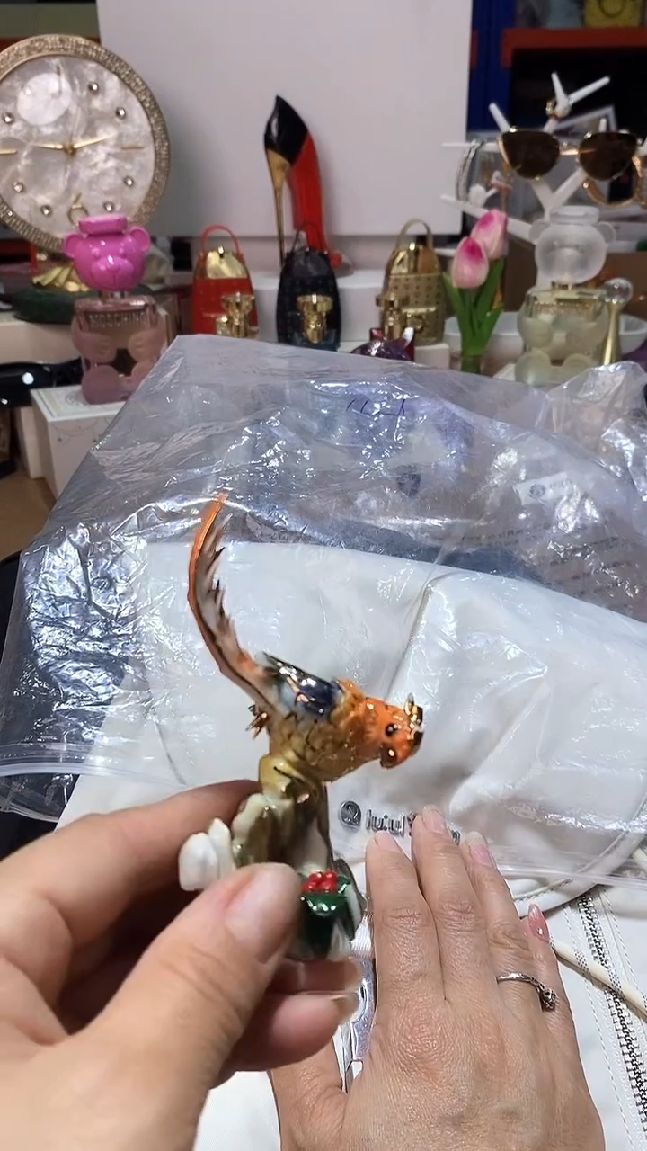 瓷片碗碟好物一件不留@@1