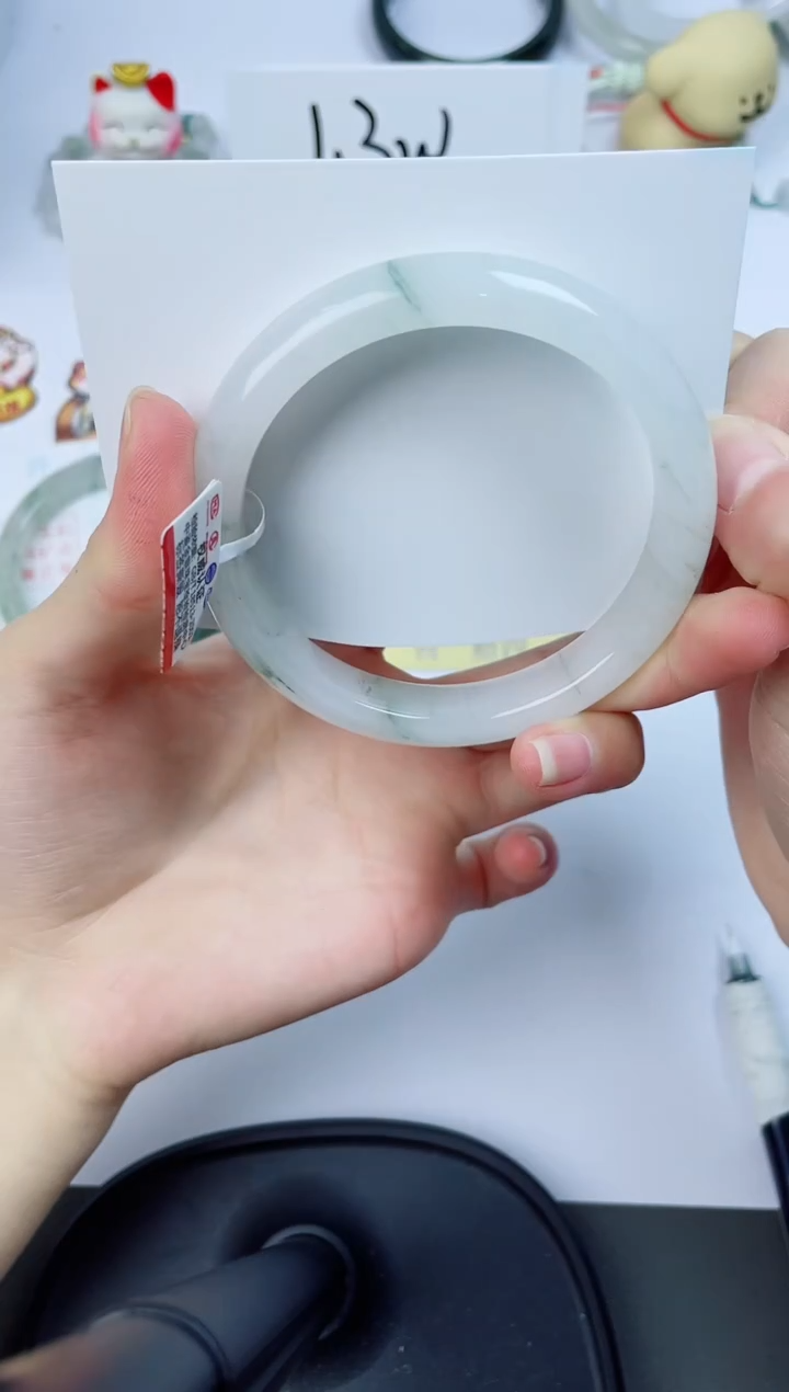 【闪购商品】石英质玉未镶嵌手镯60-61.1