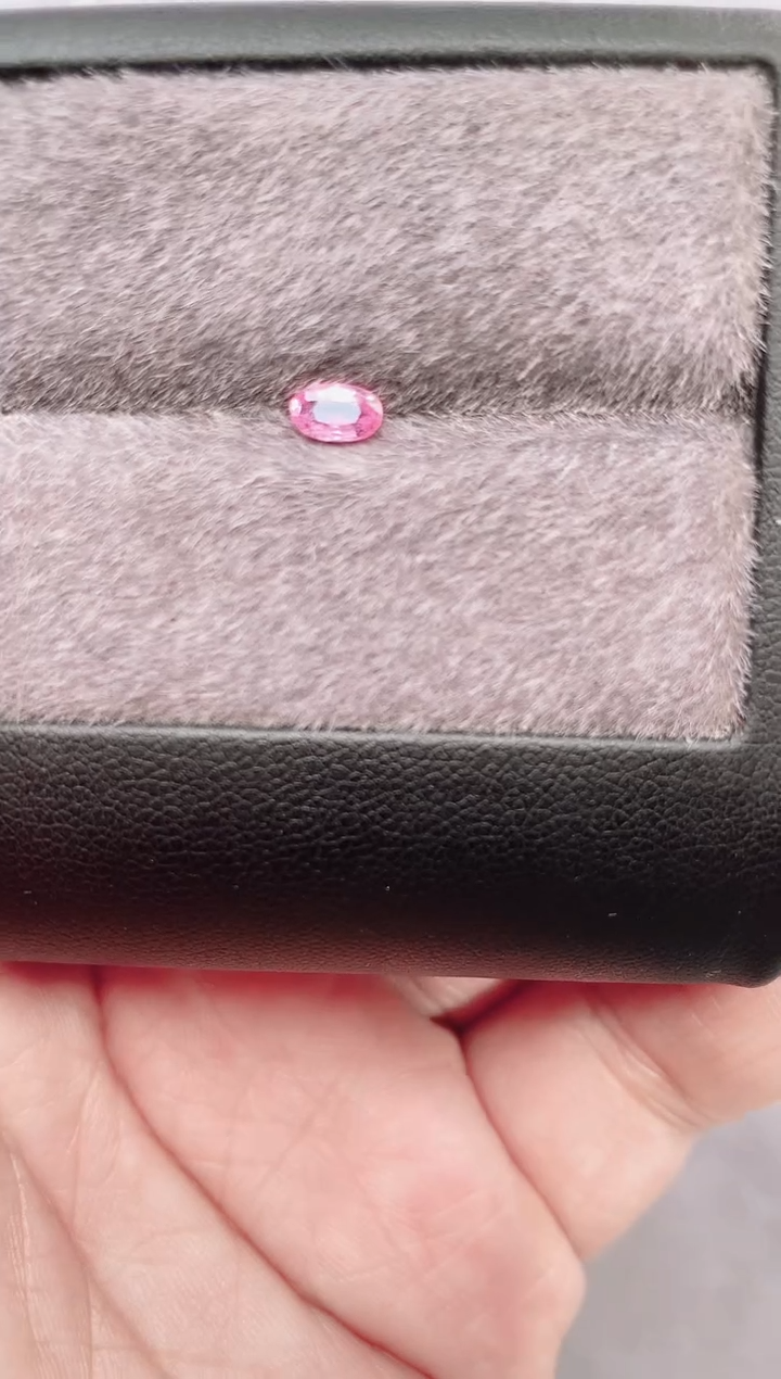 未镶嵌裸石尖晶石情***椒0.5