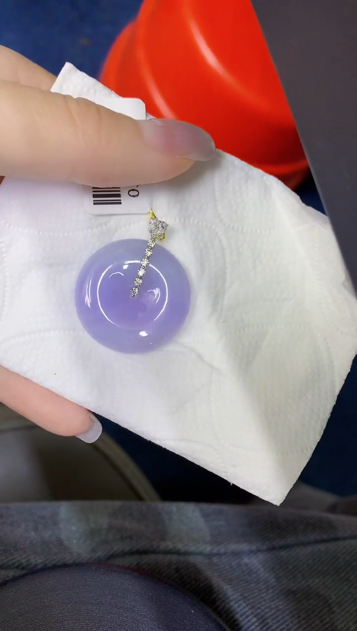 颈饰18K金镶嵌翡翠缅甸天然翡翠A货