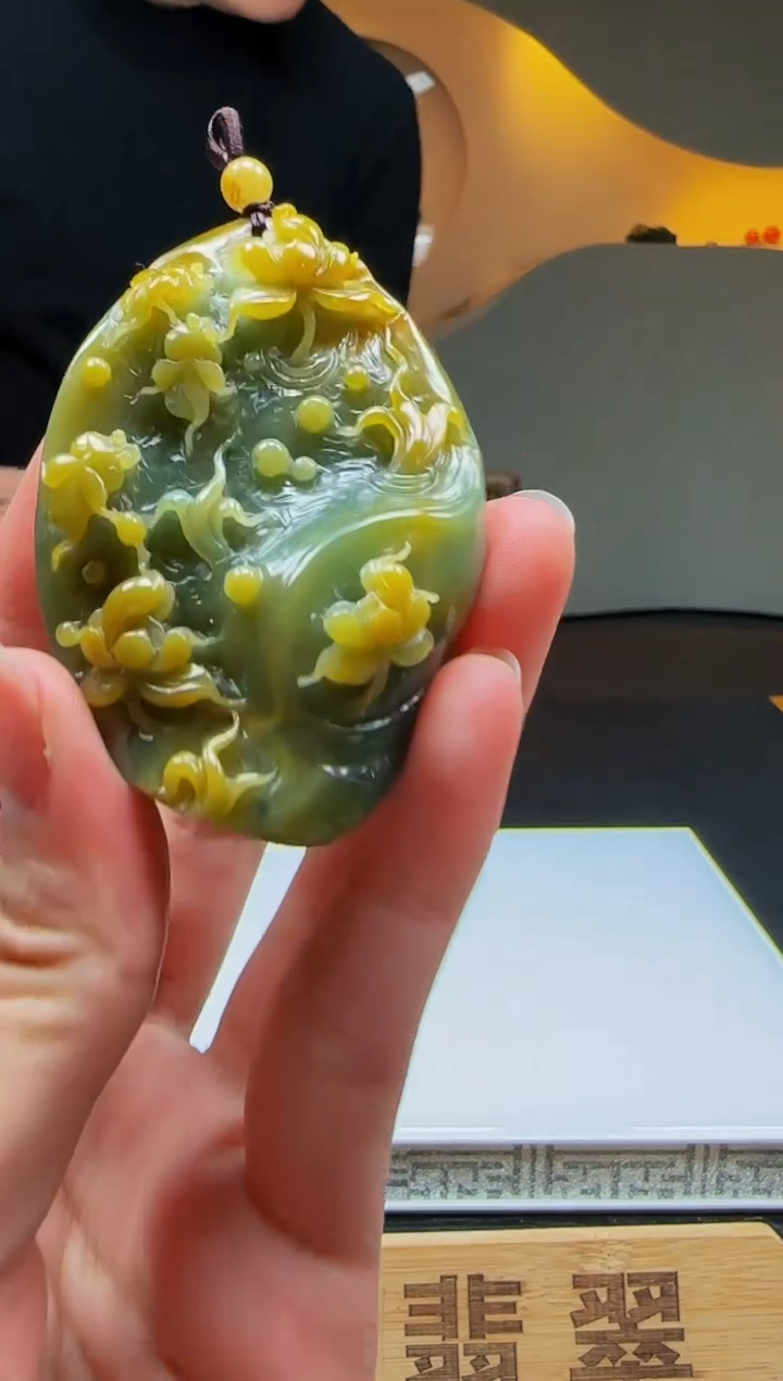 【闪购商品】定制翡翠未镶嵌Q01477翡翠毛货