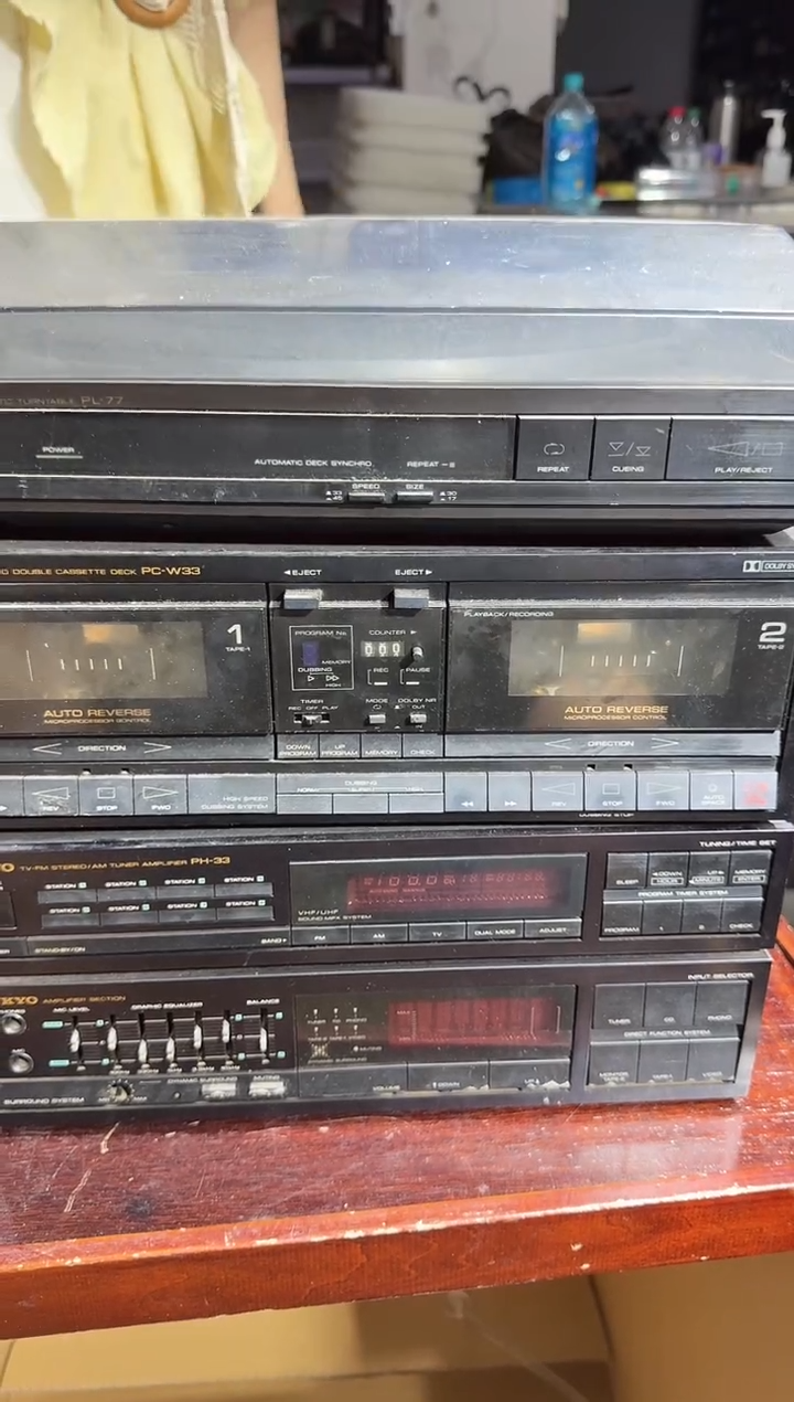 瓷片一**人 672   中古商品，瑕疵品，不保好坏。