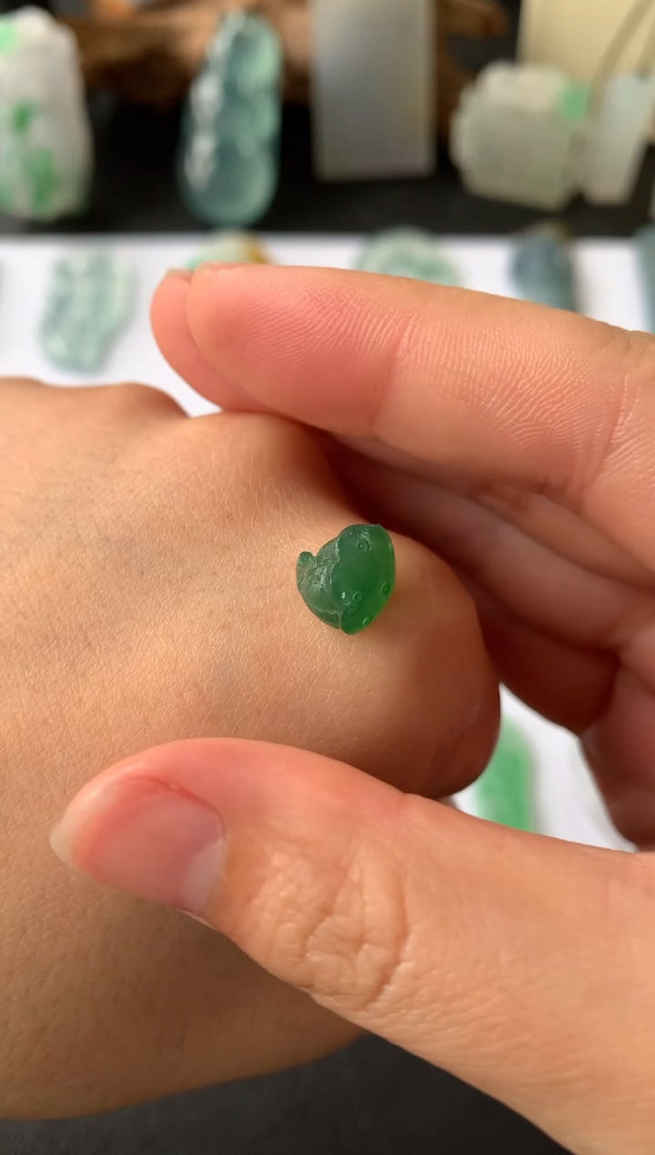 【闪购商品】定制翡翠未镶嵌翡翠