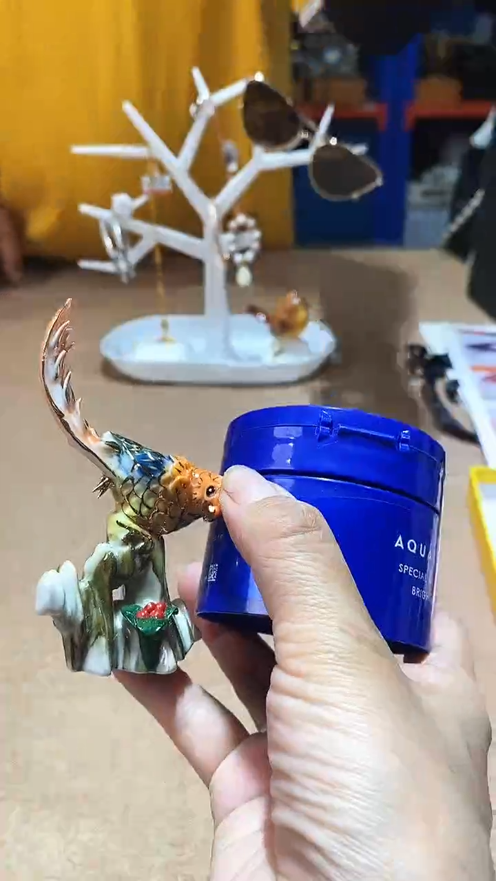 瓷片碗碟好物一件不留@@1