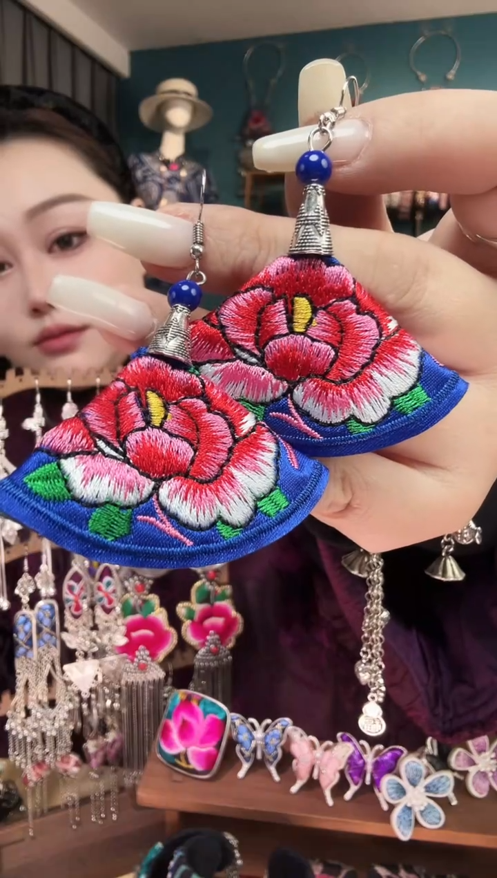 刺绣纯手工民族风刺绣耳环