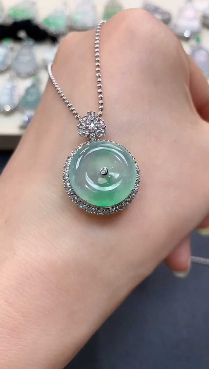 【闪购商品】翡翠吊坠(不含链)18K金镶嵌n45    