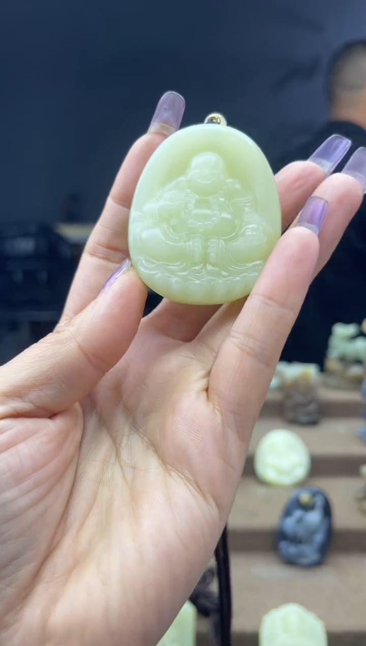 颈饰未镶嵌和田玉1