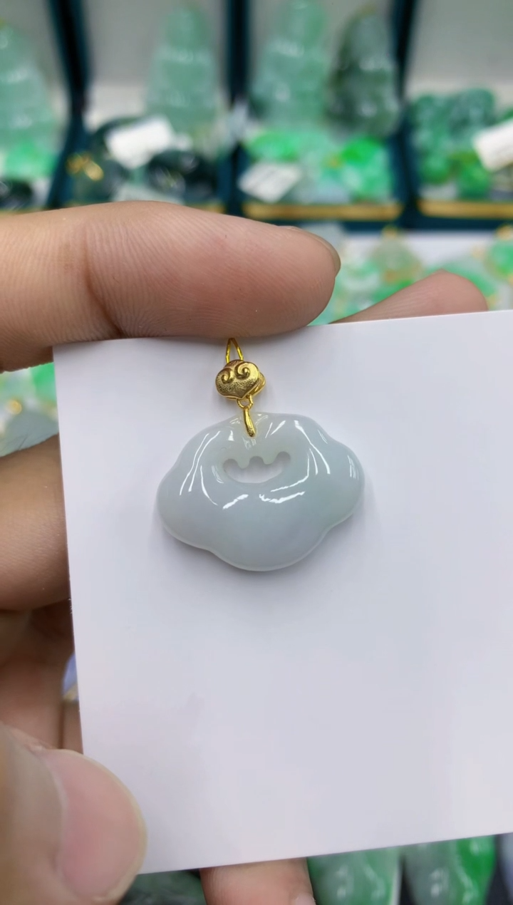 翡翠未镶嵌颈饰1111111111