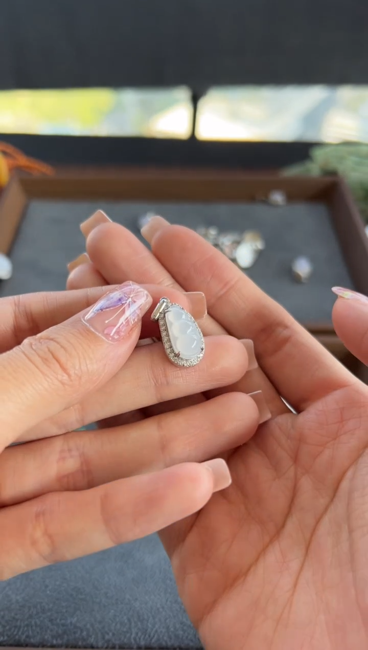 【闪购商品】翡翠吊坠(不含链)银S925镶嵌320买断