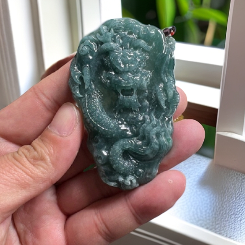 纯天然A货翡翠《龙牌》挂件