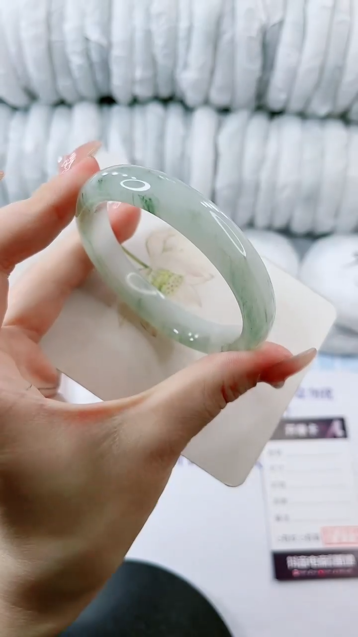 【闪购商品】石英质玉手镯未镶嵌0900836294-多样性发货