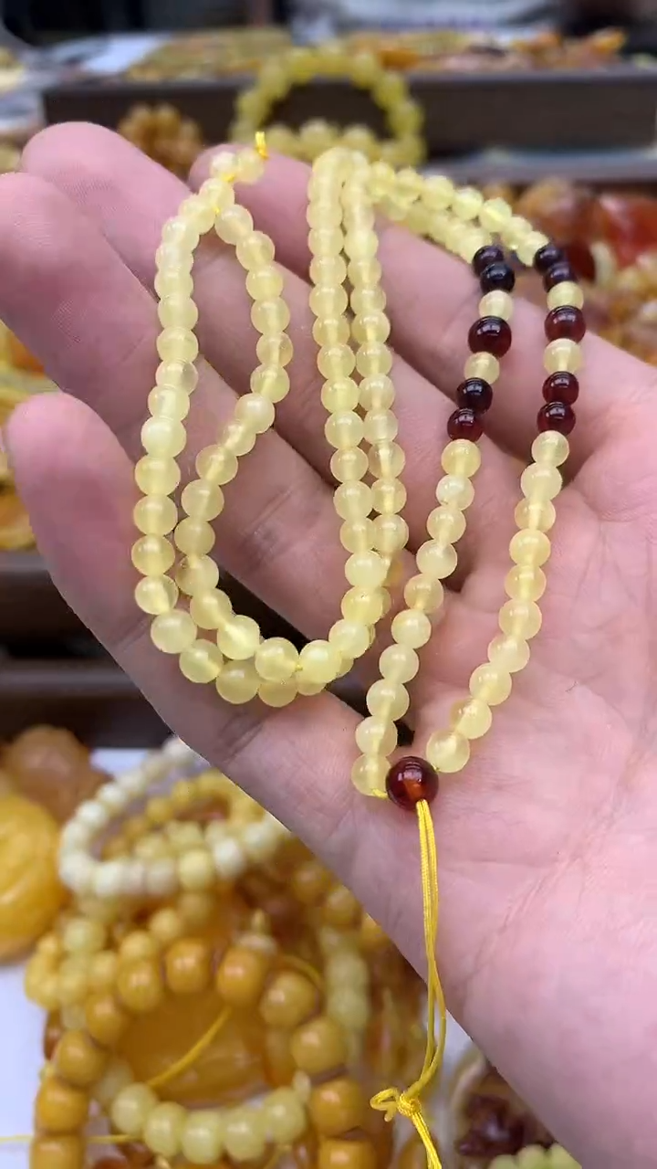 裸石琥珀未镶嵌链子