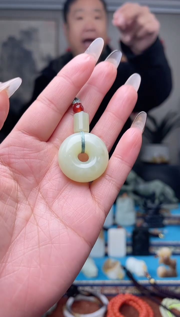 【闪购商品】和田玉挂件未镶嵌1多样性发 拍一发一