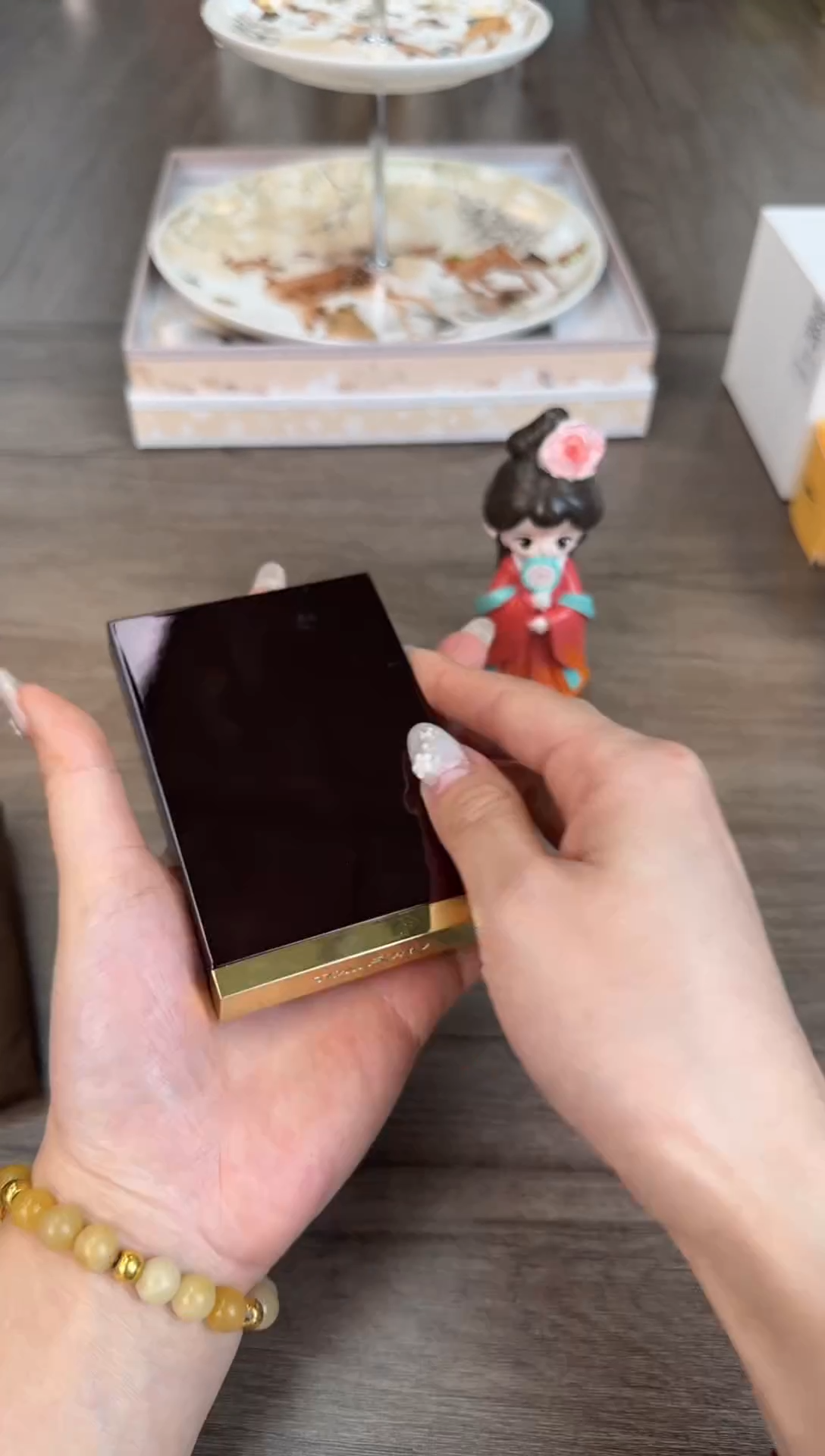 瓷片新号开播漏不停@@CQ812