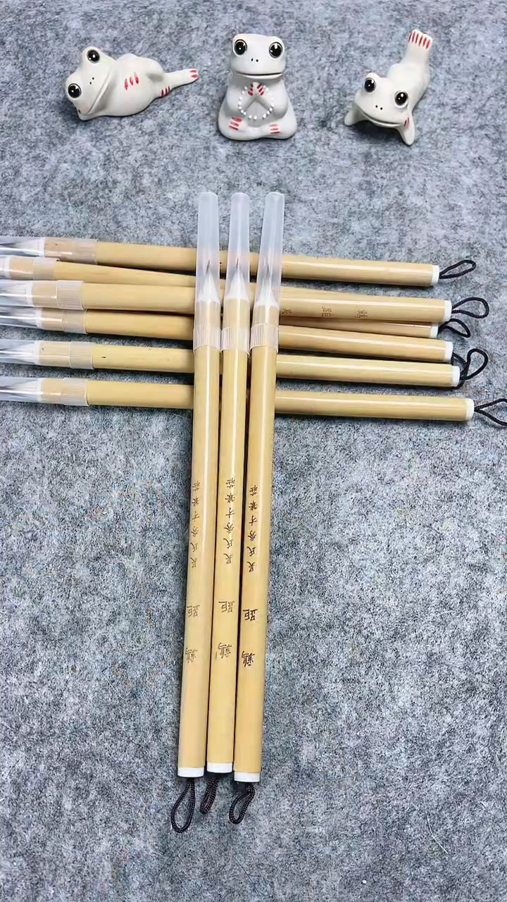 竹杆鸡距兼毫毛笔三支