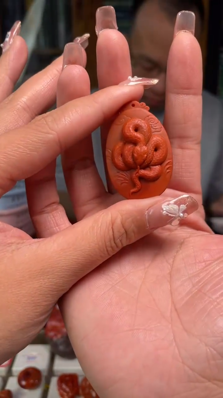 【闪购商品】南红玛瑙雕件未镶嵌特色