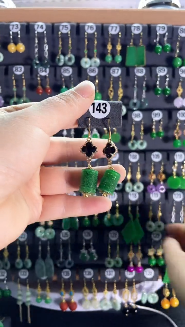 【闪购商品】翡翠耳饰银S925镶嵌143...