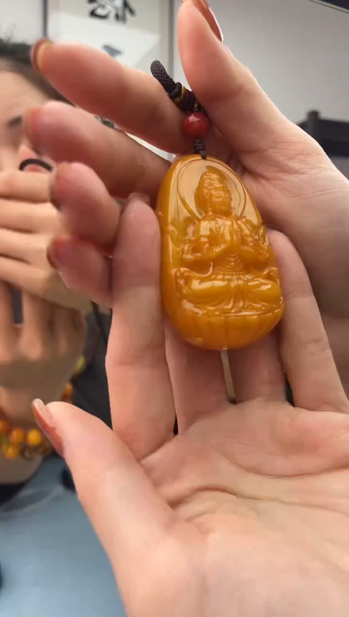 【闪购商品】蜜蜡珠宝奇石未镶嵌微瑕配绳，假一罚十024