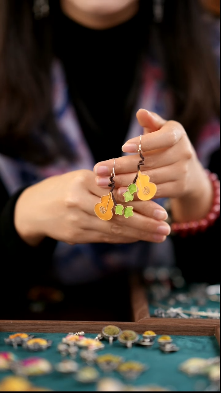 刺绣美**喵私人定制苗族手工Q637