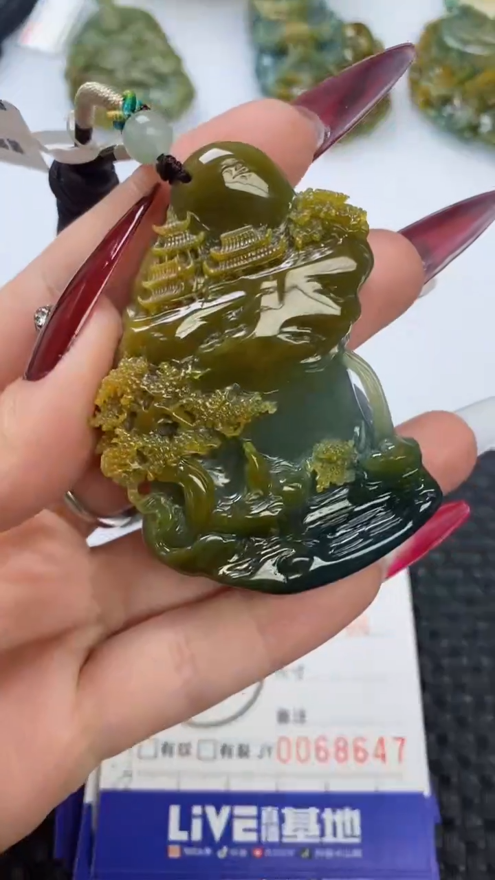 【闪购商品】翡翠颈饰未镶嵌111111111111111