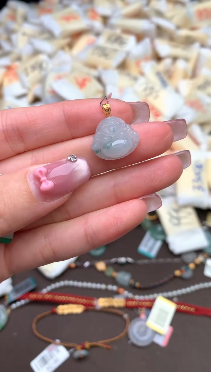 【闪购商品】翡翠挂件18K金镶嵌—