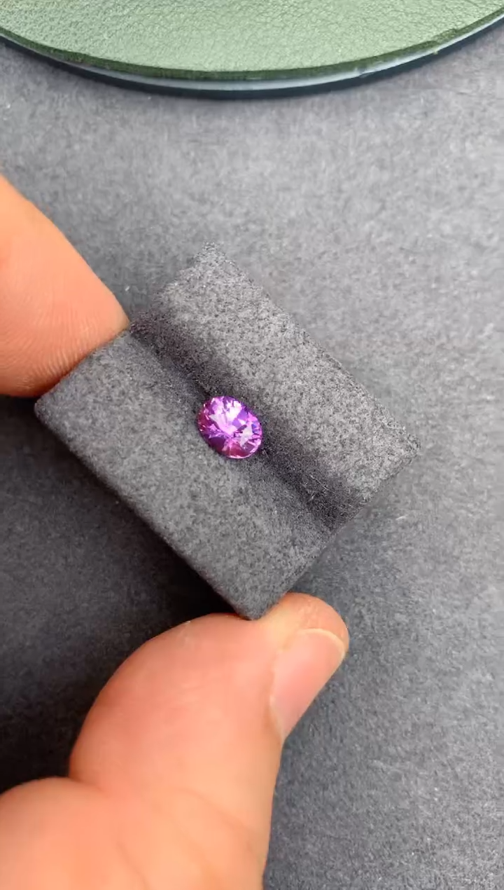 【闪购商品】蓝宝石裸石未镶嵌1ct 无烧紫蓝宝椭圆