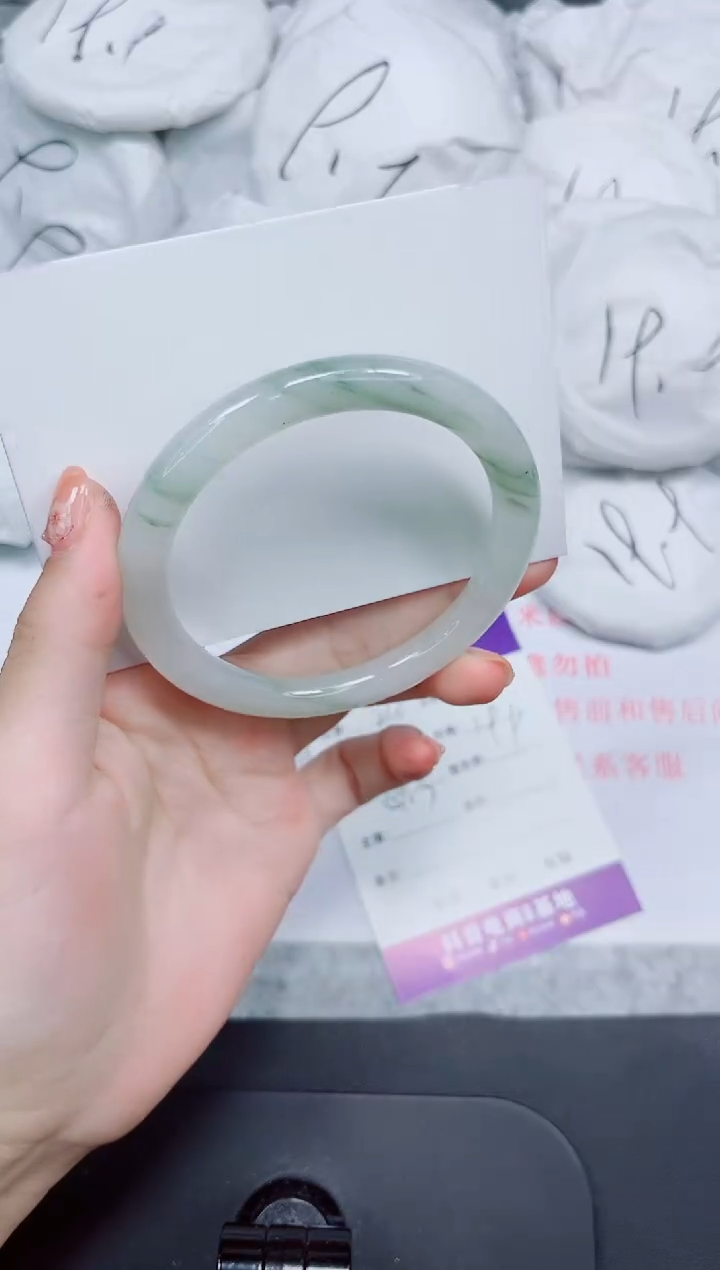 石英质玉手镯未镶嵌219-59