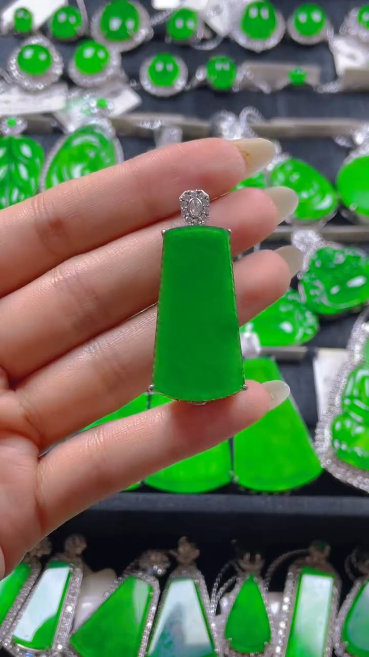 颈饰银S925镶嵌翡翠11