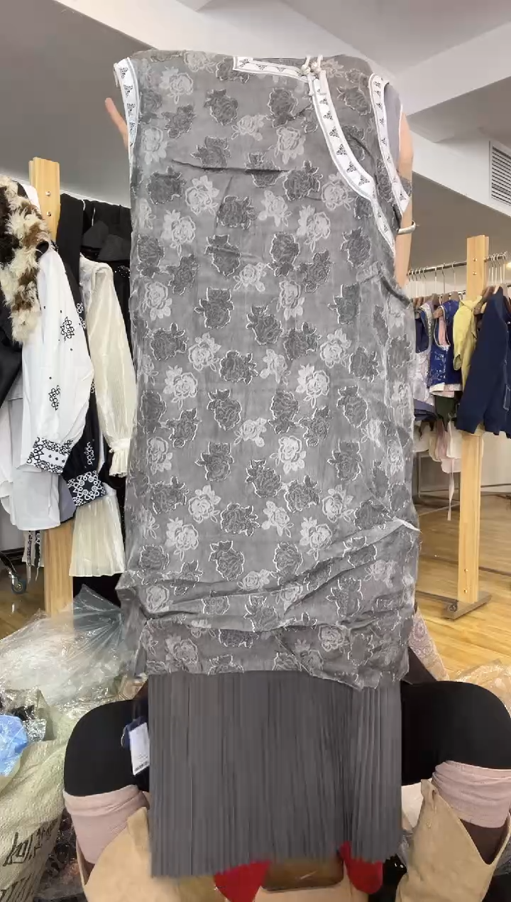 XL码     120-130斤  裙子