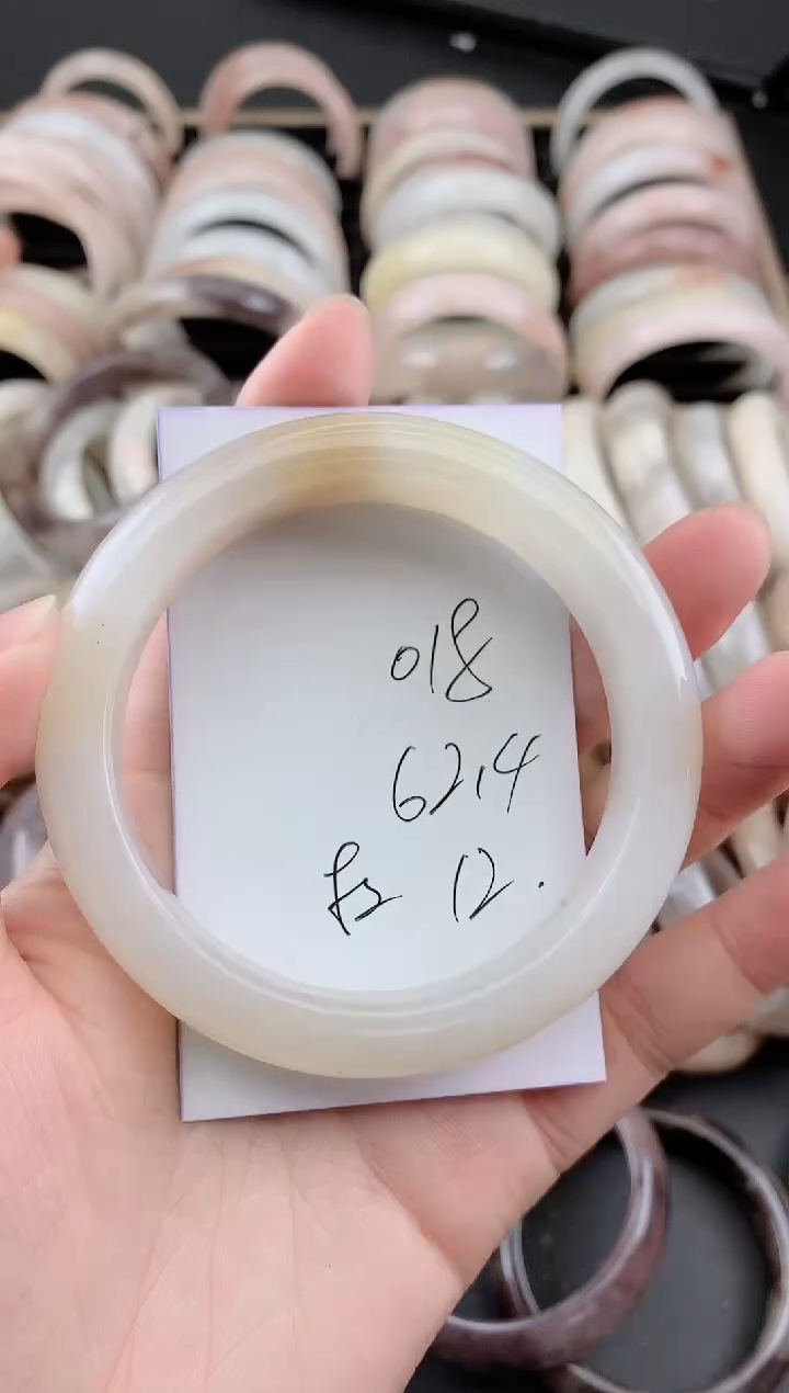 未镶嵌手镯石英质玉（金丝玉）018