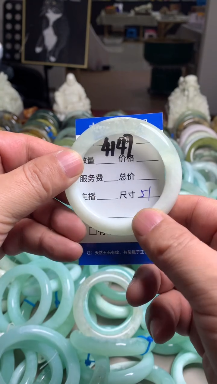 【闪购商品】蛇纹石玉手镯未镶嵌4147