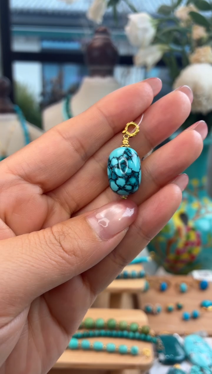 18K金镶嵌绿松石吊坠(不含链)1