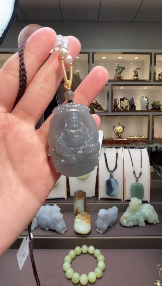 颈饰未镶嵌和田玉苏