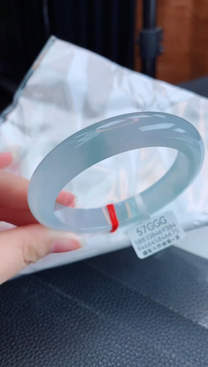 【闪购商品】翡翠手镯未镶嵌缅甸天然翡翠A货手镯