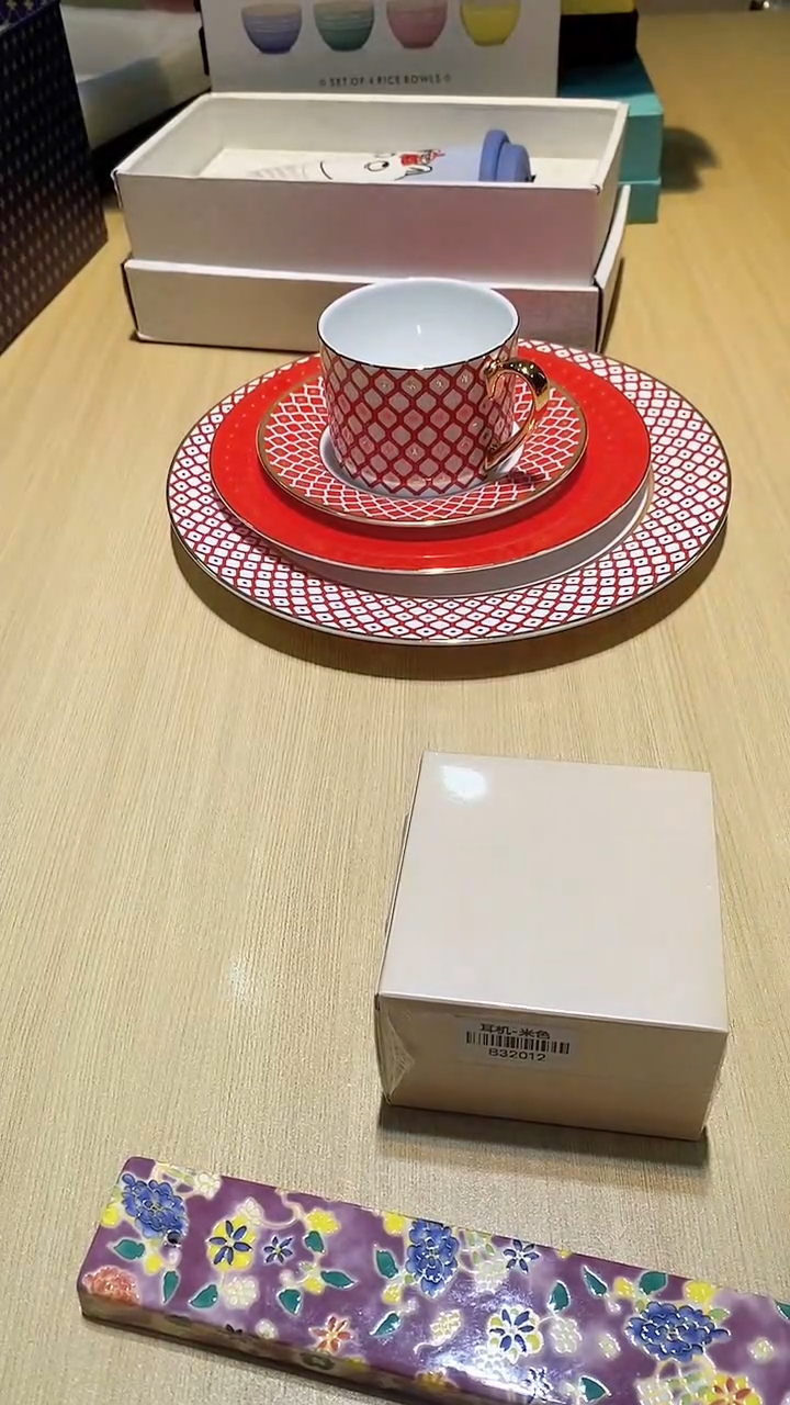 【闪购商品】瓷片锅碗瓢盆一件不剩