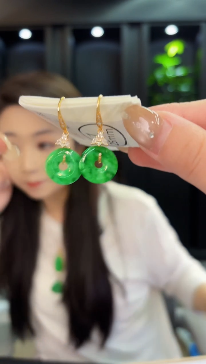 翡翠未镶嵌耳饰缅料A货/多样性发货/一件