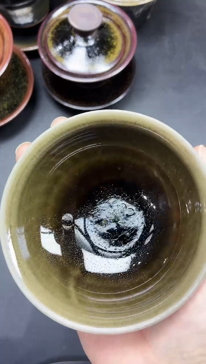 茶盏34微瑕          