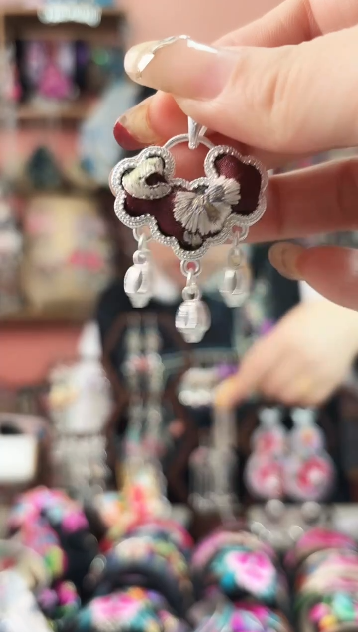 艺枝独绣手工饰品206