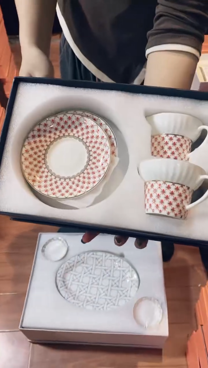 【闪购商品】杯鸿辉家品牌瓷器，京东包邮！