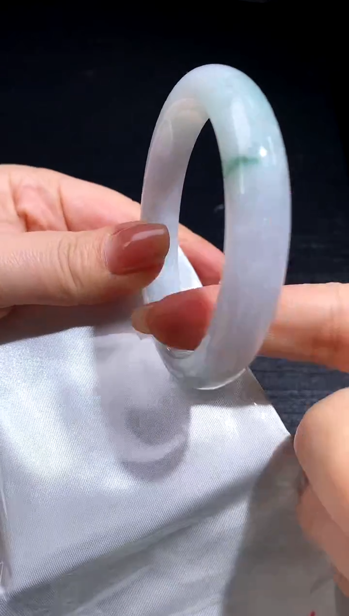 【闪购商品】翡翠颈饰未镶嵌57.1翡翠手镯