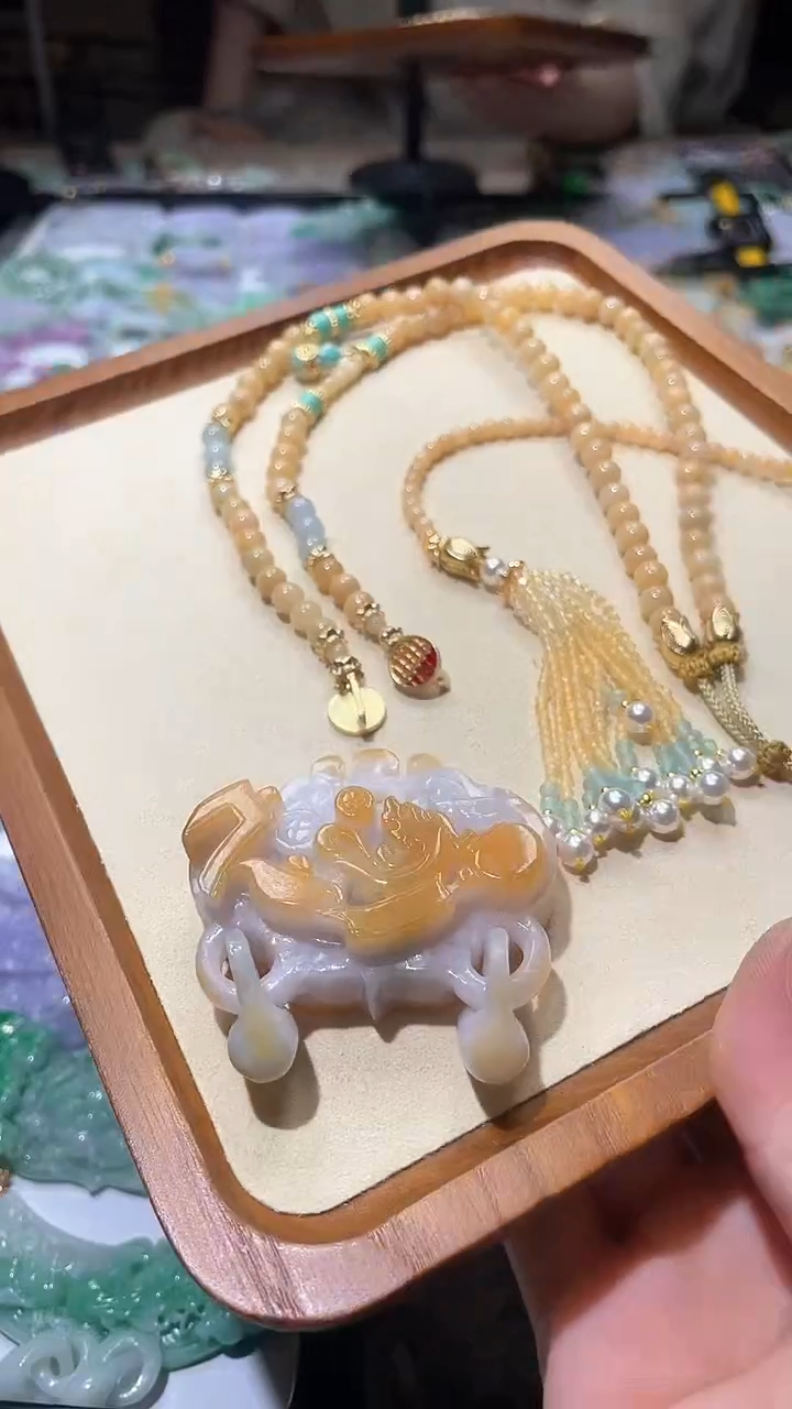 【闪购商品】翡翠颈饰未镶嵌吊坠