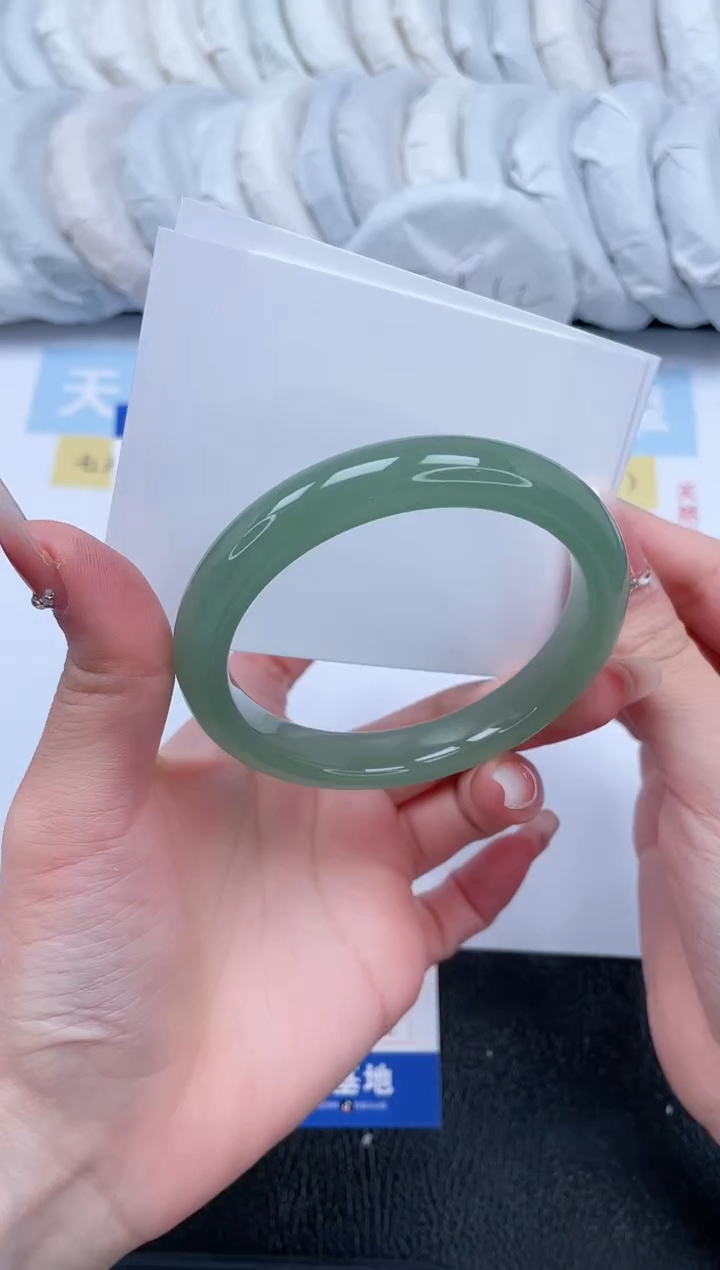 【闪购商品】石英质玉手镯未镶嵌T110-58.8