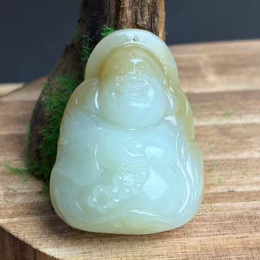 和田玉糖白佛公挂件D030