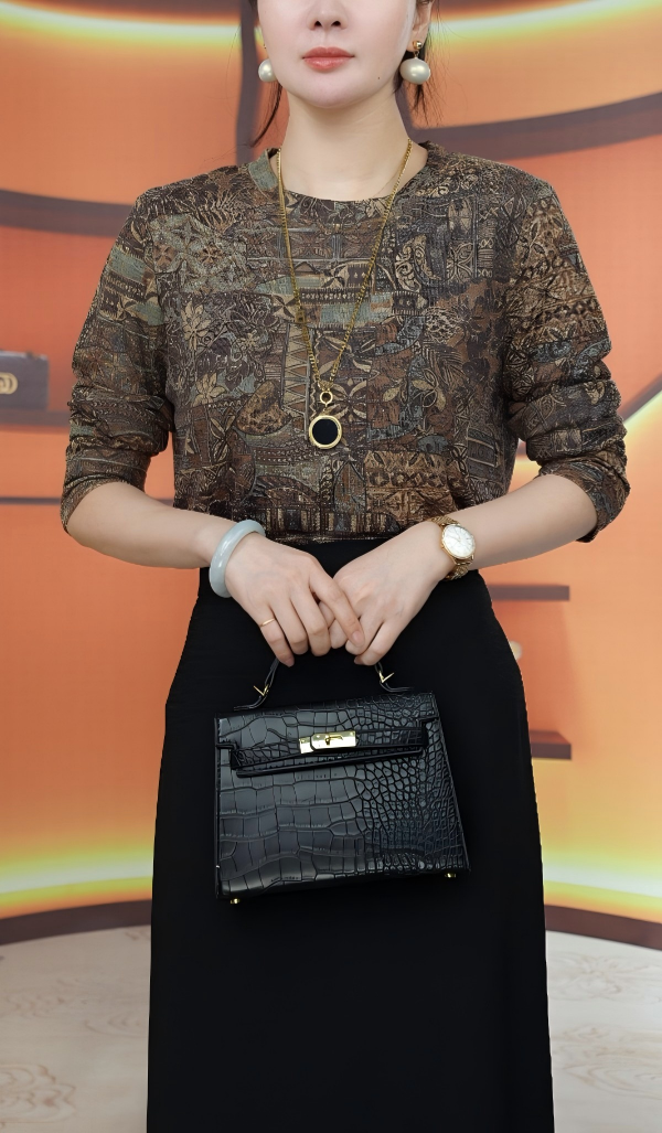 古韵花织​​​-2025专柜高级优雅气质亲肤减龄显瘦打底衫H0904