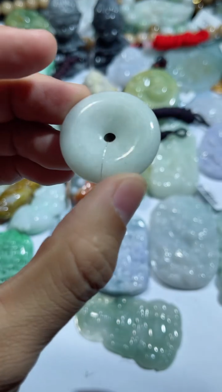 【闪购商品】翡翠颈饰未镶嵌00005582