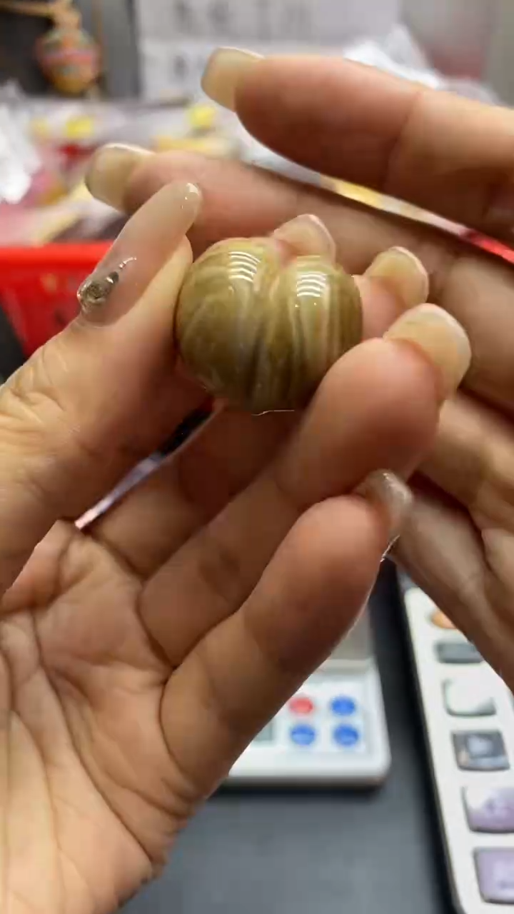 琥珀未镶嵌珠宝奇石1466