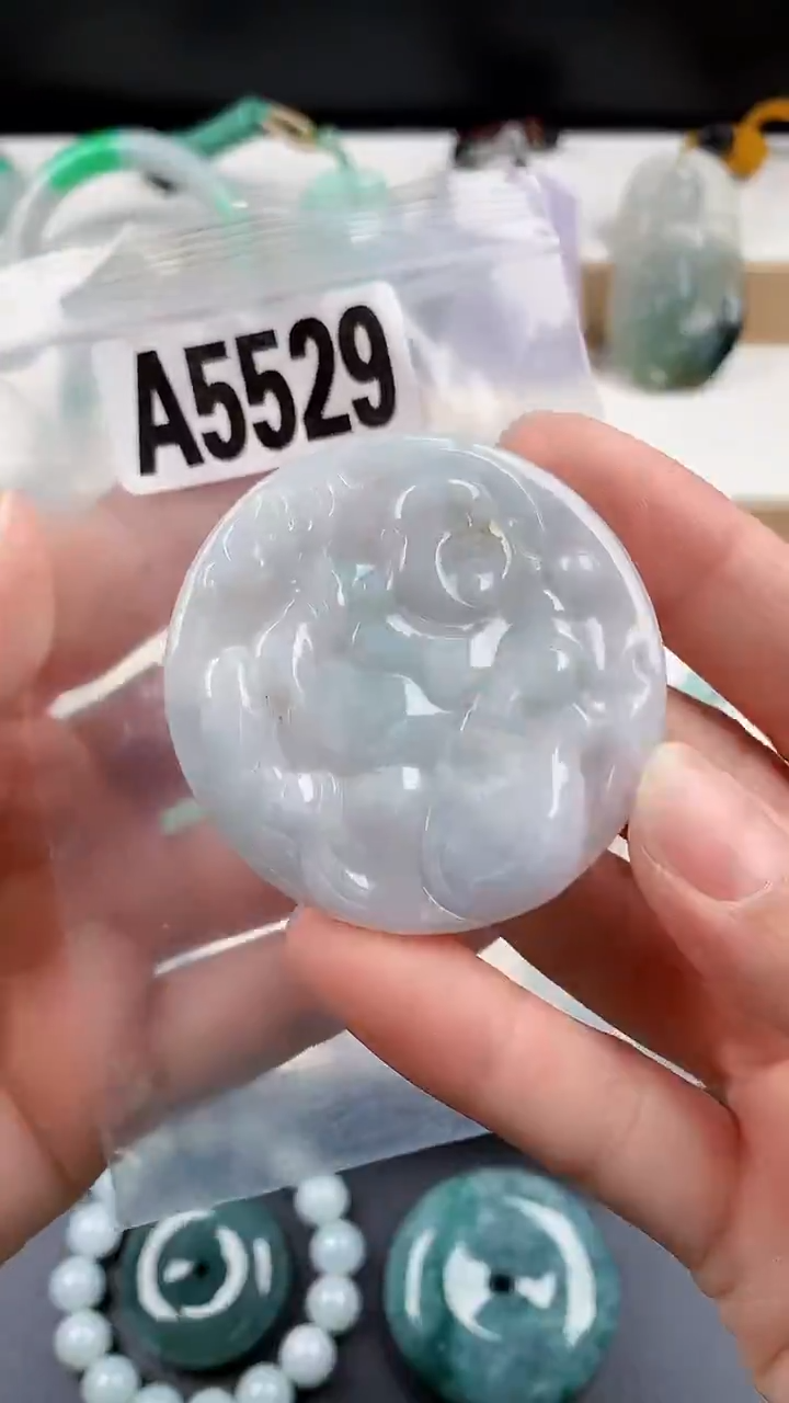 颈饰未镶嵌翡翠天然翡翠吊坠挂件