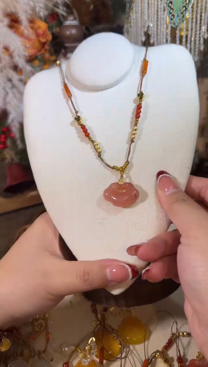 未镶嵌项链玛瑙/玉髓编绳红祥云  063