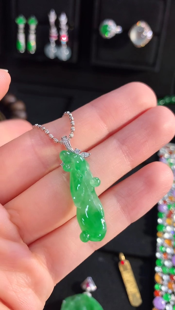 【闪购商品】翡翠吊坠(不含链)18K金镶嵌吊坠