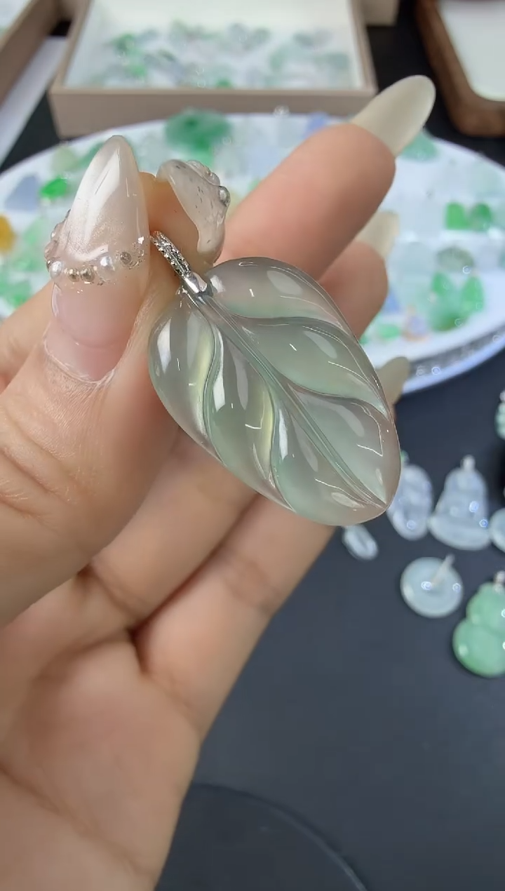 颈饰18K金镶嵌翡翠H1224-1501-663